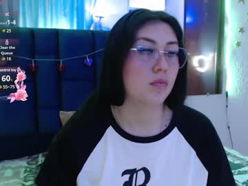 See Alison1516 online Now @ camwhore.uk
