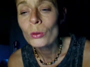 See Blueeyedlie online Now @ camwhore.uk