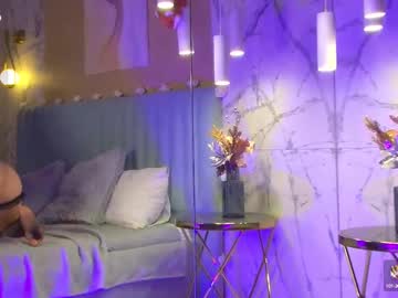 See Carolreeves online Now @ camwhore.uk