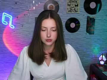 See Glo_lo online Now @ camwhore.uk