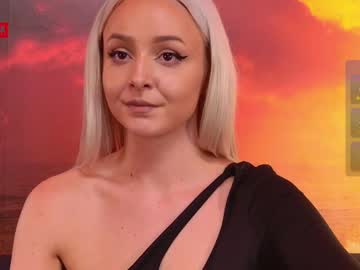See Julliamilerrr online Now @ camwhore.uk