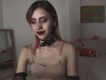 See Minefoxy2 online Now @ camwhore.uk