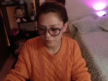 See Renataj online Now @ camwhore.uk