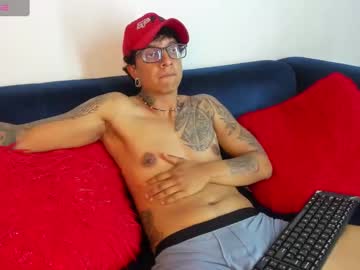 See Trevor_belmont_ online Now @ camwhore.uk