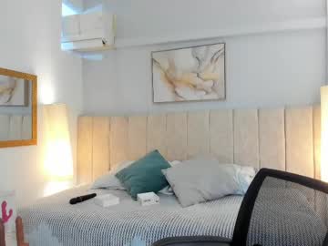 See Valeriaqueen8 online Now @ camwhore.uk